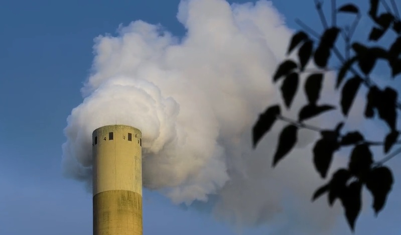 California Lawmakers Pass Bill Requiring Companies to Disclose Full Value Chain Emissions